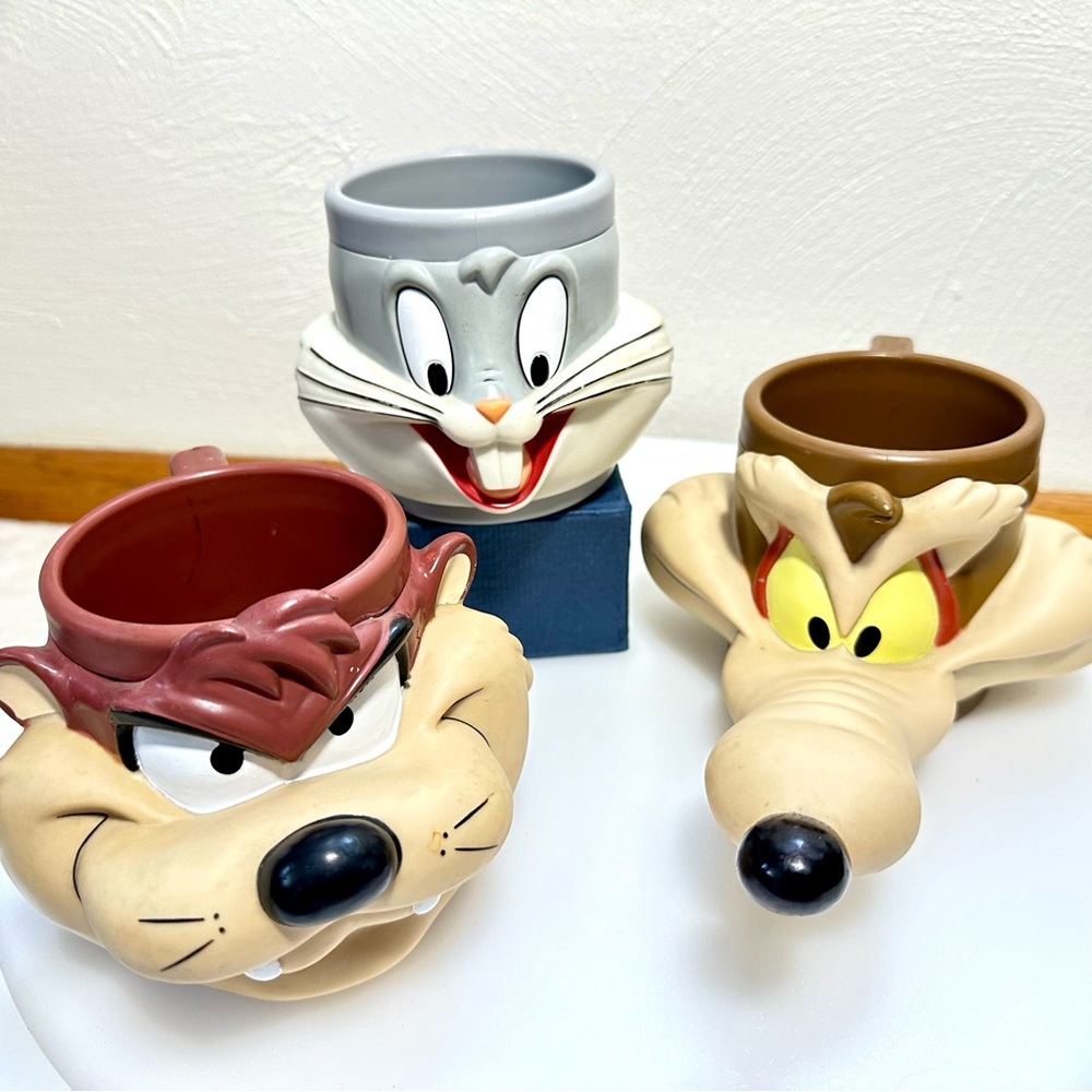 Vintage KFC Looney Tunes Mugs - Bugs Bunny, Wyle E. Coyote, and Tasmanian Devil